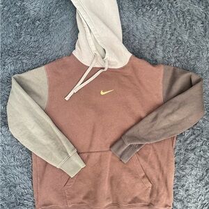 Women Size Medium Nike Metallic Swoosh Hoodie brown dark neutrals